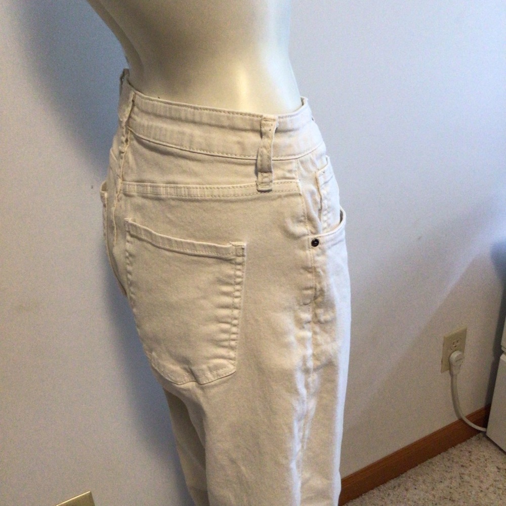 Kut from the Kloth Ashley Cream Barrel Jeans - Picture 8 of 16